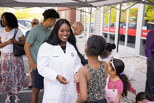 dentist talking to kids